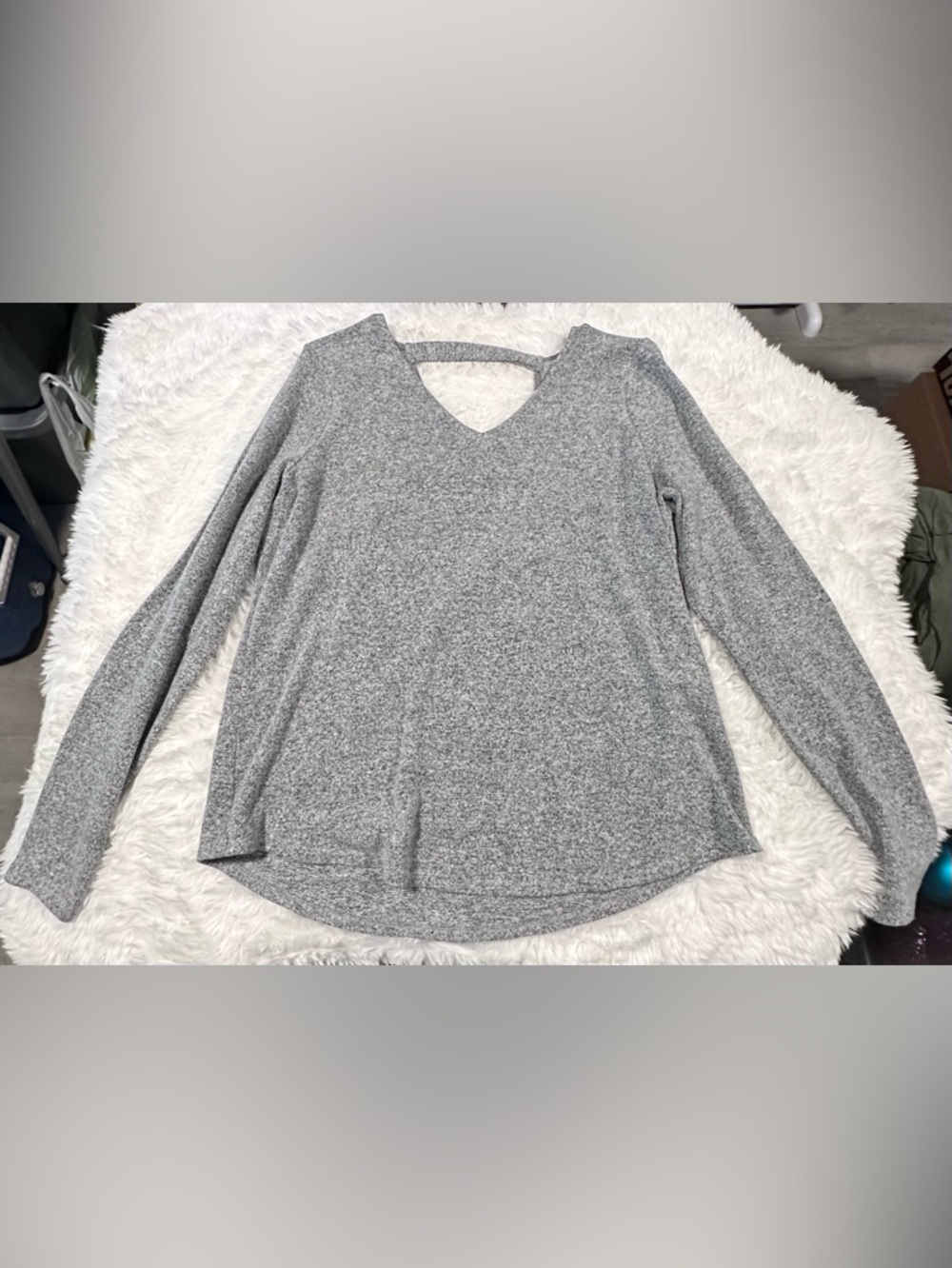 White House Black Market Gray V-Neck Long Sleeve Top